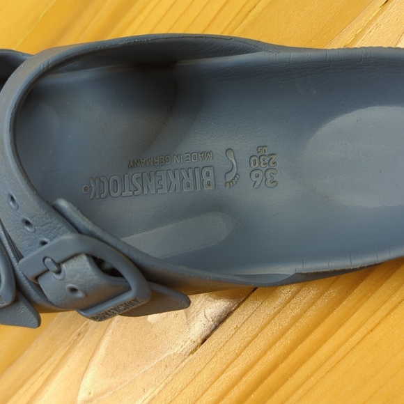 Birkenstock Blue Rubber Slides Two Strap Buckle Sandals Size 36 Women’s 5 - Picture 2 of 7